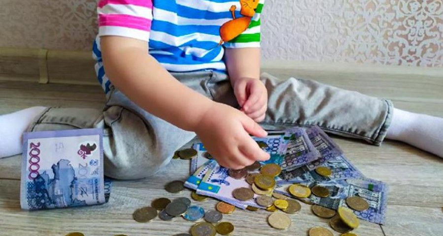 Бала күтімі бойынша 1,5 жасқа дейінгі әлеуметтік төлем қалай жүргізіледі
