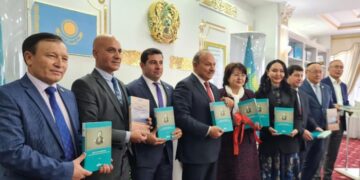 Астанада Абай мұрасын ұлықтаған екі ғылыми еңбек таныстырылды