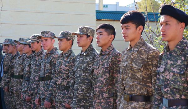 Сайрамда жастарды әскерге шығарып салу рәсімі өтті