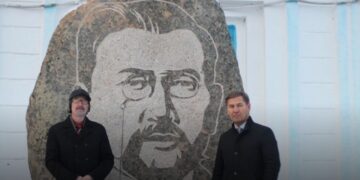 Қарқаралы тұрғыны ұлт ұстазының бейнесін тасқа қашап салды